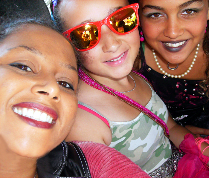 Happy Moon 2010_004 (2)